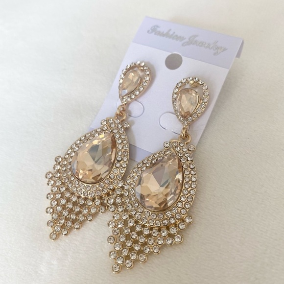Gold Chandelier clear crystal rhinestone diamond drop statement earrings New - Picture 5 of 6